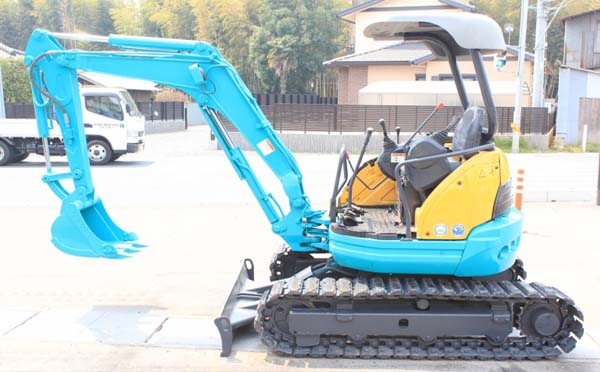 小型挖掘機(jī)冷卻系統(tǒng)主要零部件的維護(hù)與檢修