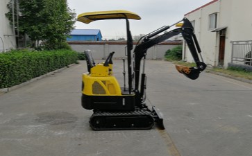 小型挖掘機(jī)換機(jī)油的常識(shí)